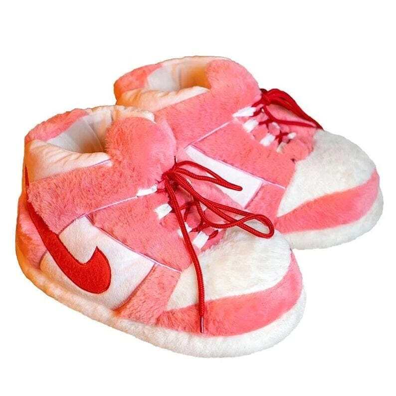 ✨Fast Delivery✨Women's Thick Soles House Slippers Anti Slip Indoor Slippers  Soft Flully Wool Home Slippers, Women's Fashion, Footwear, Flipflops and  Slides on Carousell